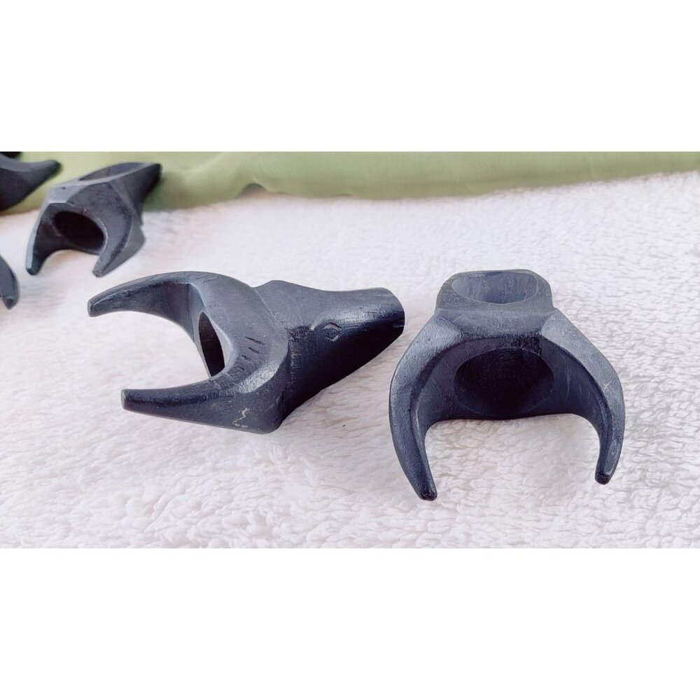 Water Buffalo Napkin Rings Hand Carved Hard Wood Black Set of 8 Vtg MCM Bull Hds - Picture 5 of 10